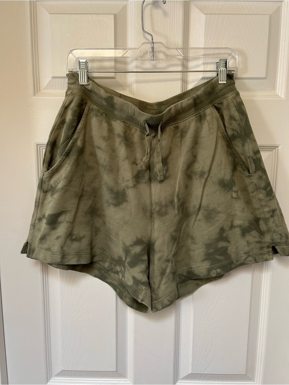 Old Navy Olive Tie-Dye Athletic Lounge Shorts